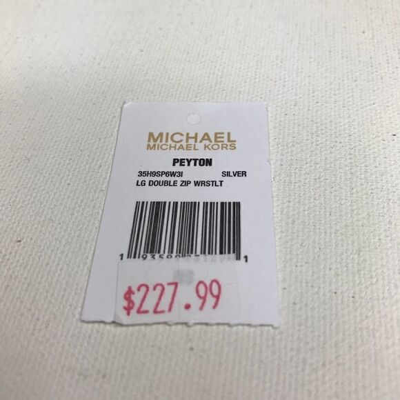 Michael Kors Peyton Lg Wristlet NWT - Picture 5 of 6